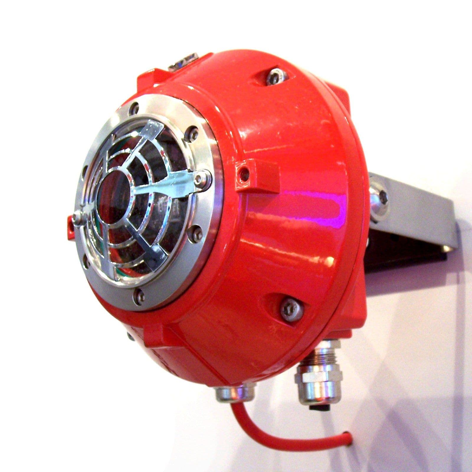 Explosion-proof UV flame detector on a wall bracket