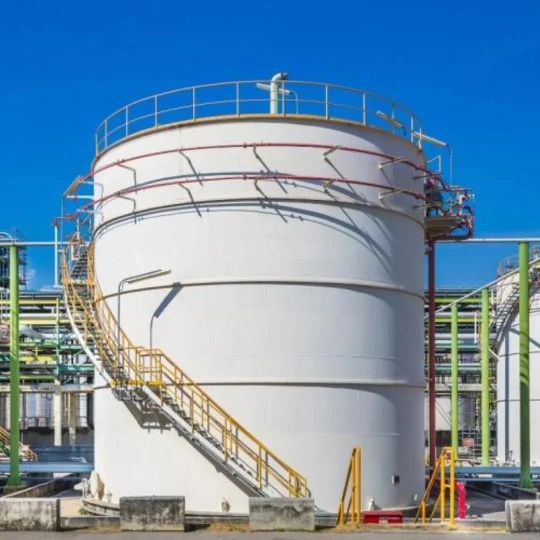 Vertical storage tank with access stairway